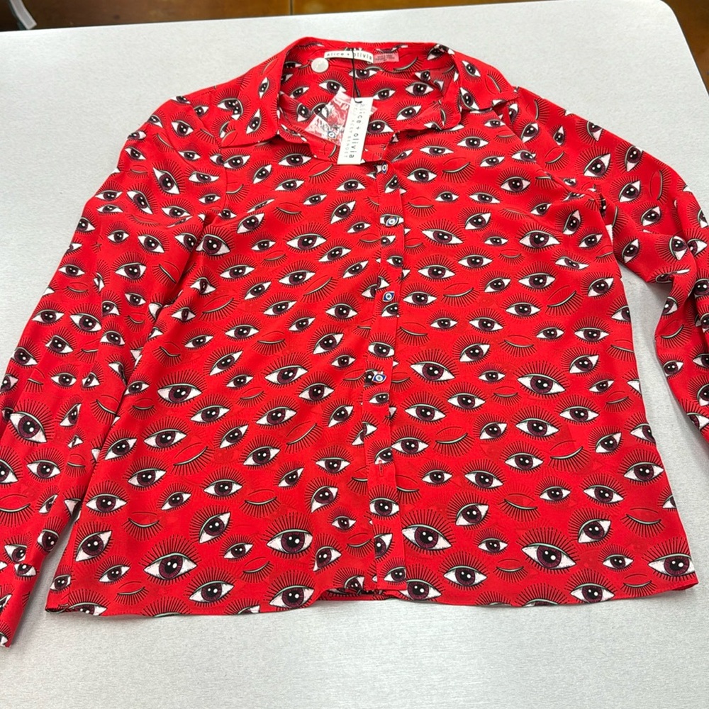 Alice + Olivia blouse🌸